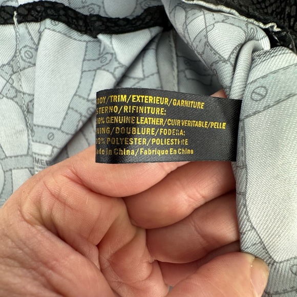 Aimee Kestenberg Genuine Leather Lizard Embossed Shoulder/Crossbody Bag Black - Picture 16 of 17